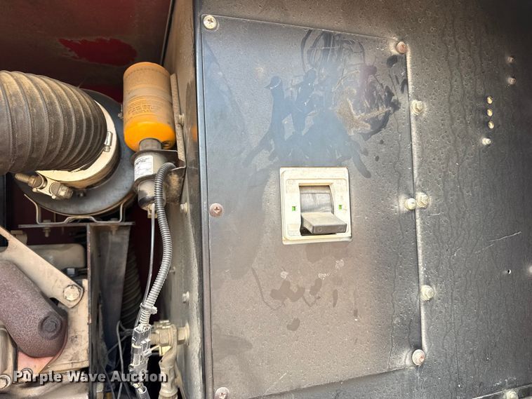image for item FB6841 2002 Baldor TS175 generator