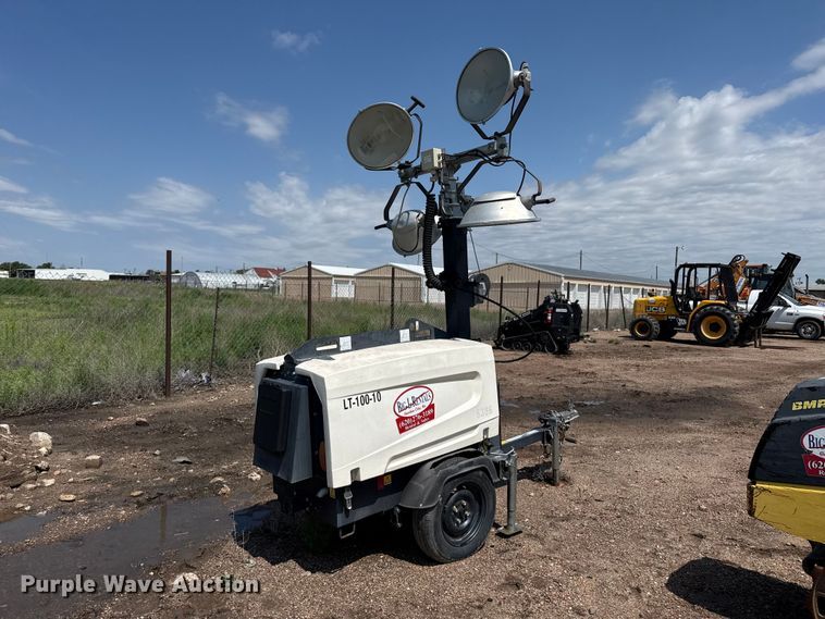 image for item FB6844 2016 Atlas Copco V4 light plant