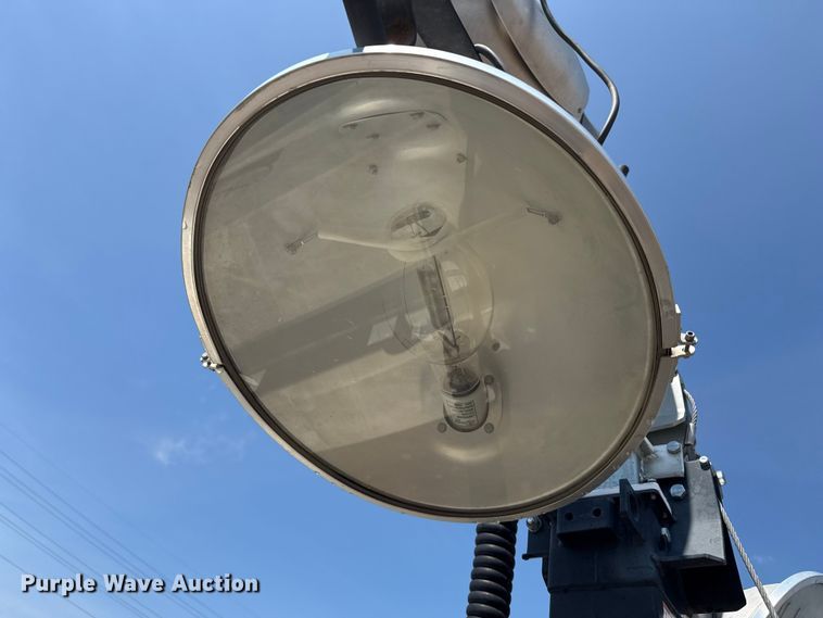 image for item FB6844 2016 Atlas Copco V4 light plant