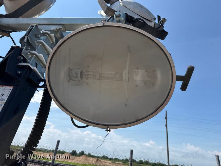 image for item FB6844 2016 Atlas Copco V4 light plant