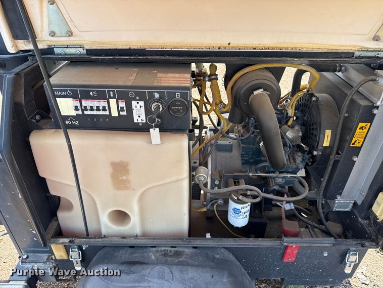 image for item FB6844 2016 Atlas Copco V4 light plant