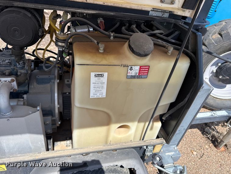 image for item FB6844 2016 Atlas Copco V4 light plant