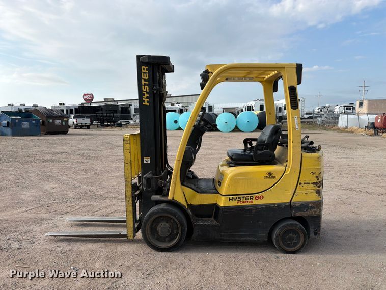 image for item FB7465 Hyster Fortis 60 S60FT forklift