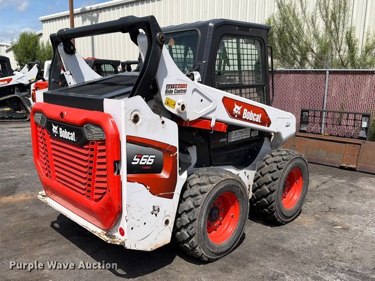 image for item FB8139 2022 Bobcat S66 skid steer loader