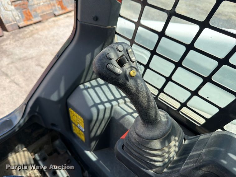 image for item FB8139 2022 Bobcat S66 skid steer loader