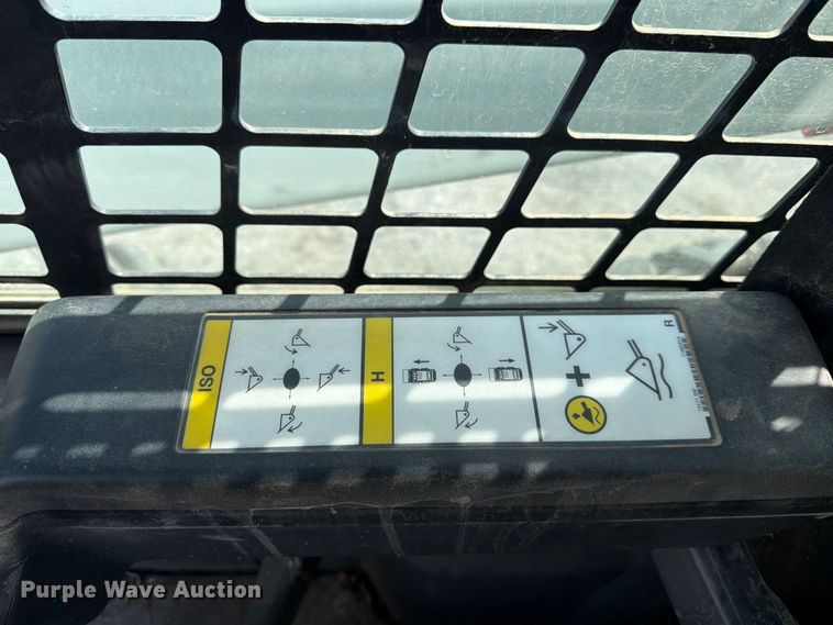 image for item FB8139 2022 Bobcat S66 skid steer loader