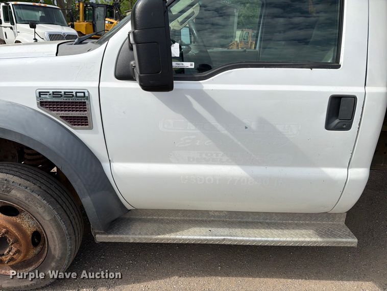 image for item FB8179 2008 Ford F550 Super Duty dump truck