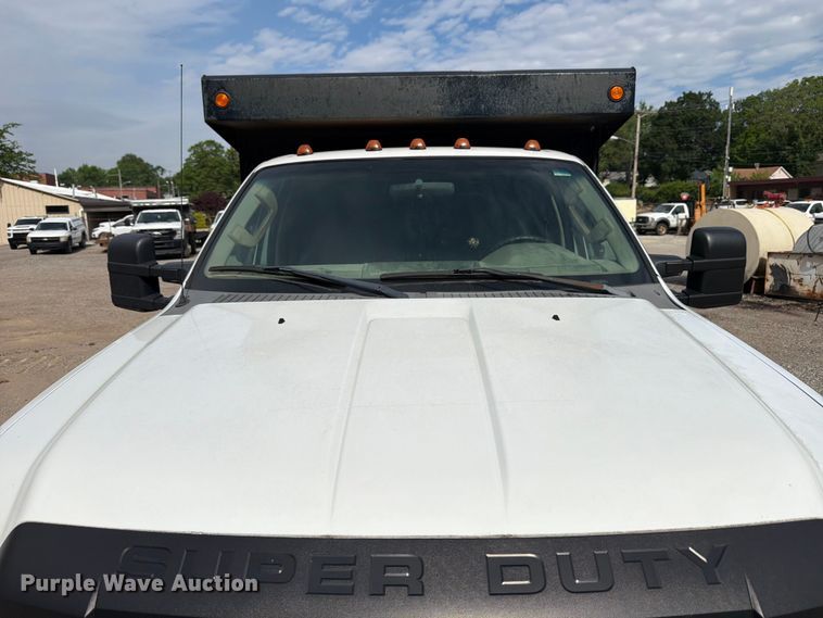 image for item FB8179 2008 Ford F550 Super Duty dump truck