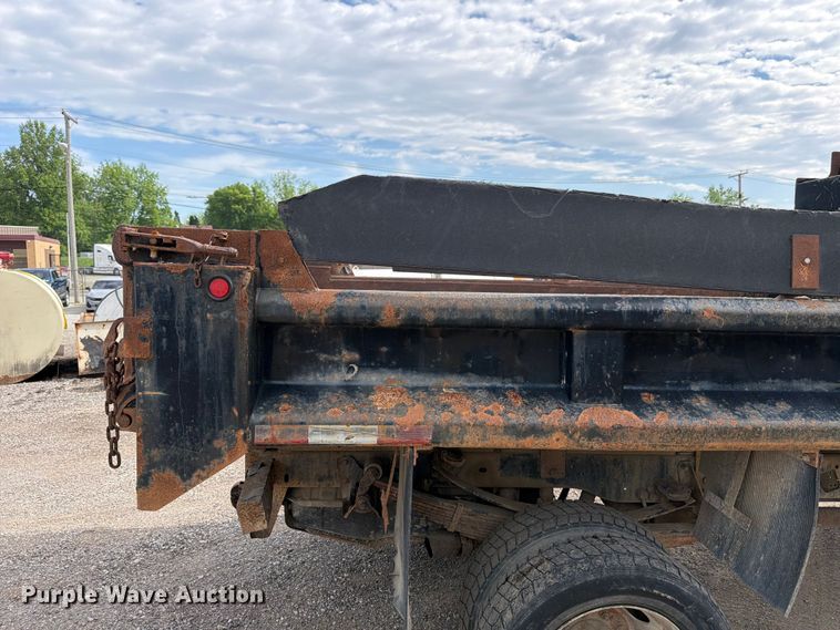image for item FB8179 2008 Ford F550 Super Duty dump truck