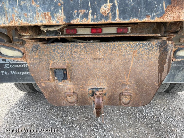 image for item FB8179 2008 Ford F550 Super Duty dump truck
