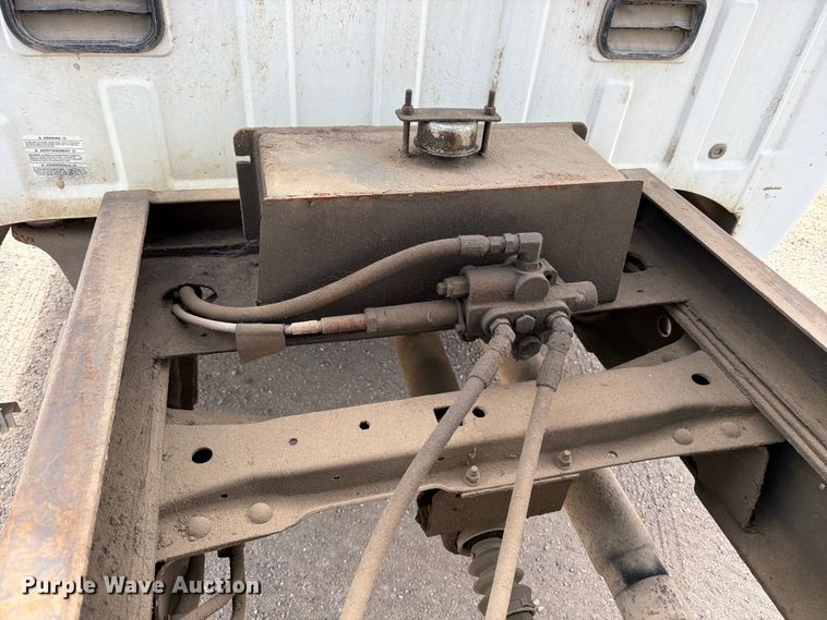 image for item FB8179 2008 Ford F550 Super Duty dump truck