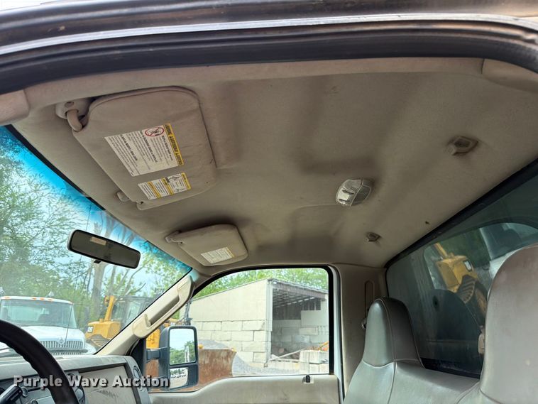 image for item FB8179 2008 Ford F550 Super Duty dump truck