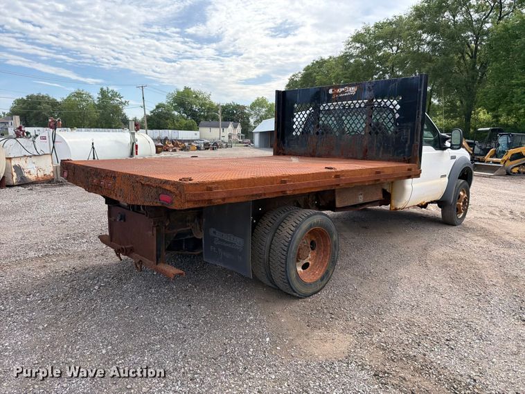 image for item FB8180 2005 Ford F-450 flatbed truck
