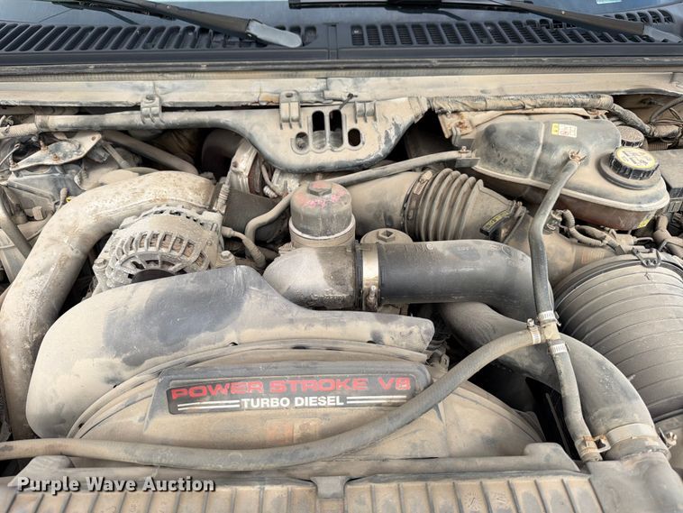 image for item FB8180 2005 Ford F-450 flatbed truck