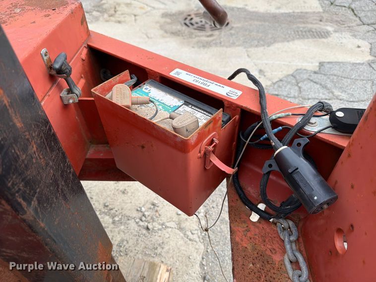 image for item FB8183 2009 Ditch Witch FX30 vacuum excavator