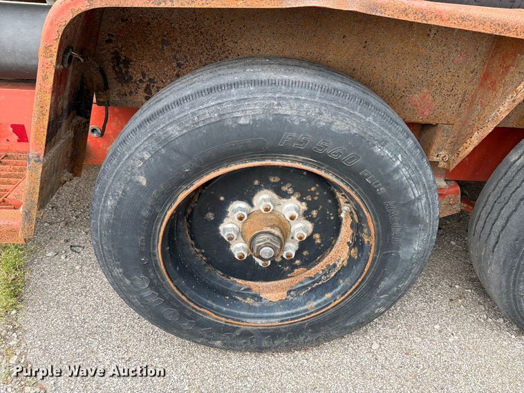 image for item FB8183 2009 Ditch Witch FX30 vacuum excavator