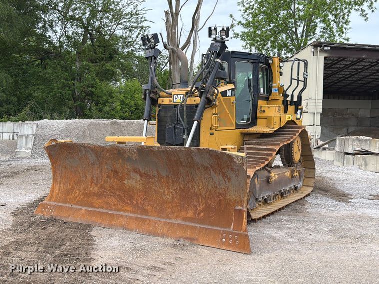 image for item FB8184 2015 Caterpillar D6T XW dozer
