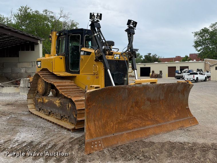 image for item FB8184 2015 Caterpillar D6T XW dozer