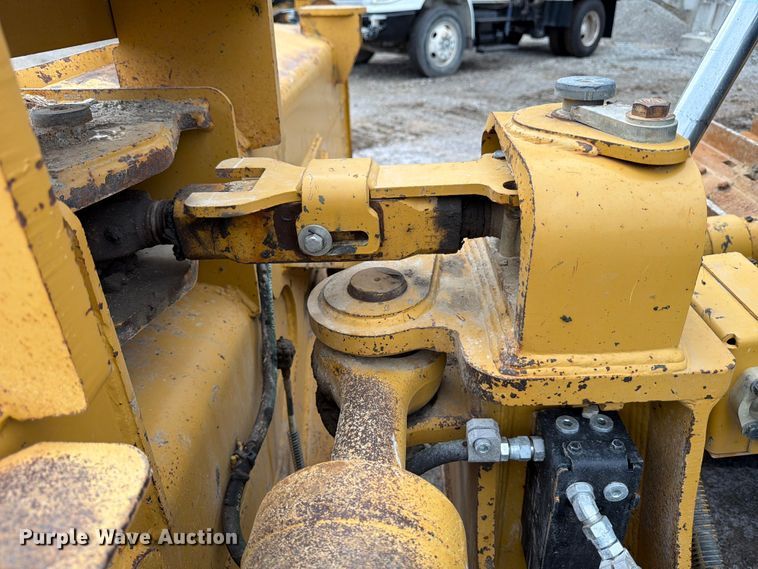 image for item FB8184 2015 Caterpillar D6T XW dozer