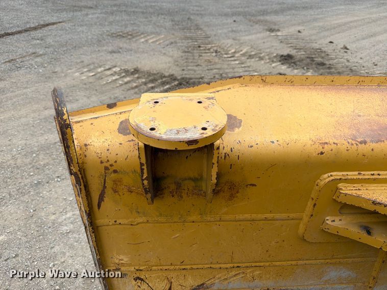 image for item FB8184 2015 Caterpillar D6T XW dozer