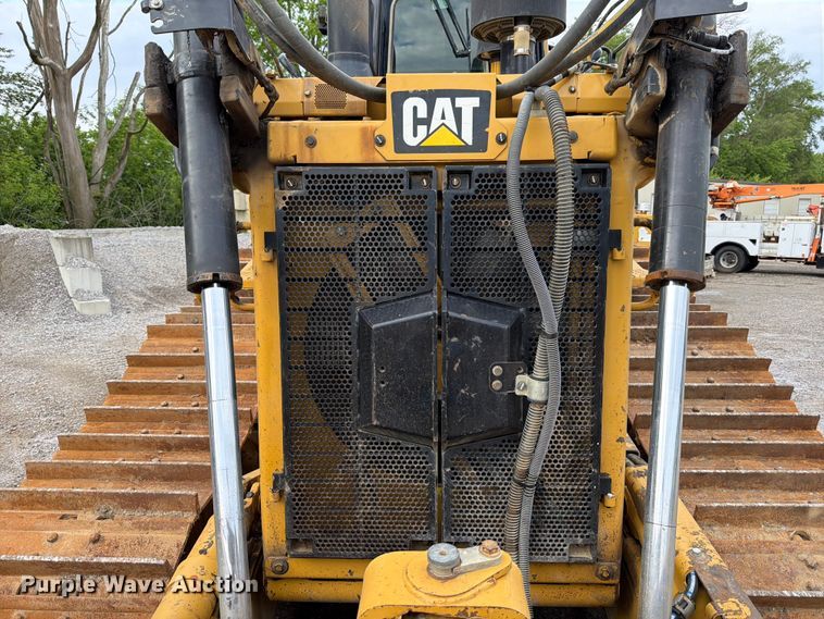 image for item FB8184 2015 Caterpillar D6T XW dozer