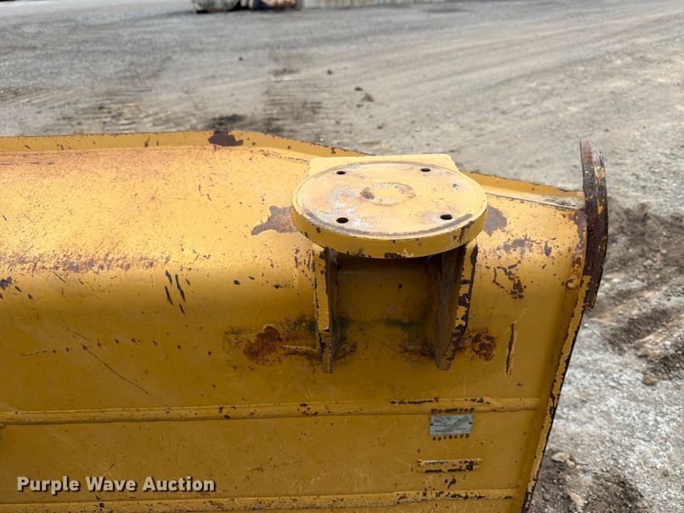 image for item FB8184 2015 Caterpillar D6T XW dozer