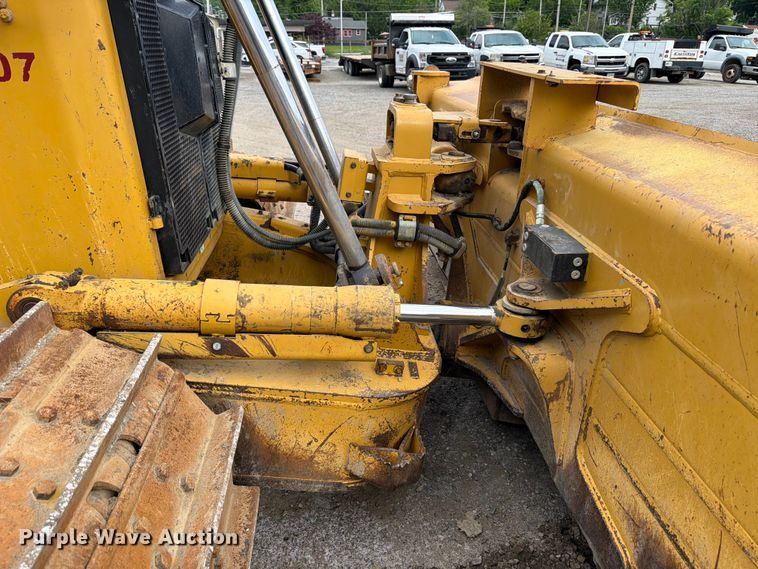 image for item FB8184 2015 Caterpillar D6T XW dozer