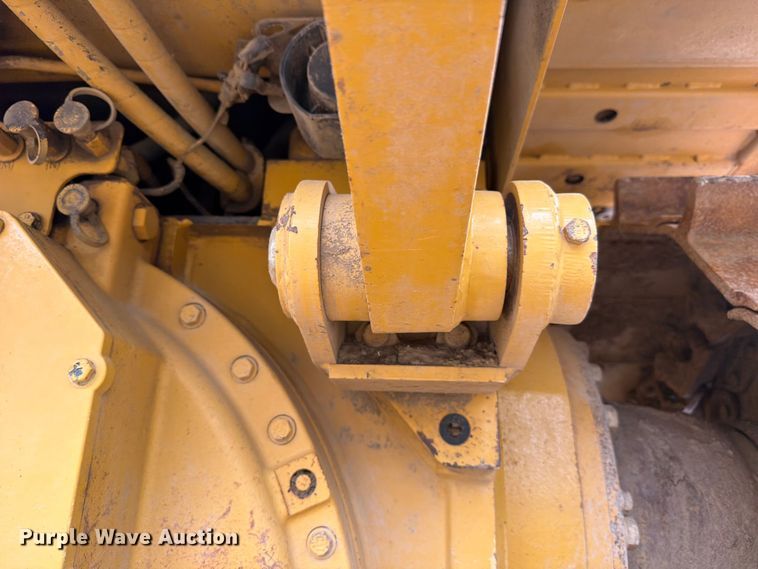 image for item FB8184 2015 Caterpillar D6T XW dozer