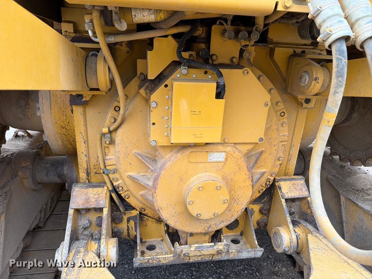 image for item FB8184 2015 Caterpillar D6T XW dozer