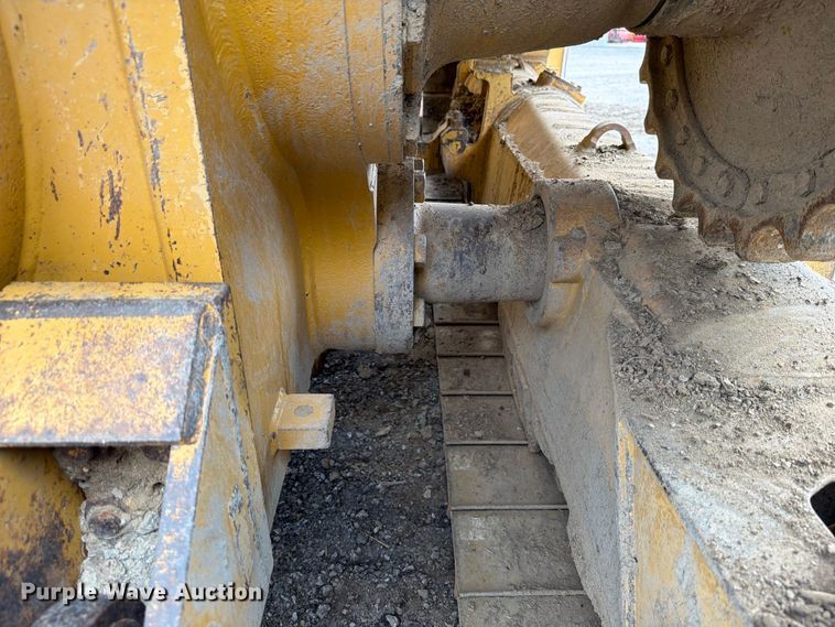 image for item FB8184 2015 Caterpillar D6T XW dozer
