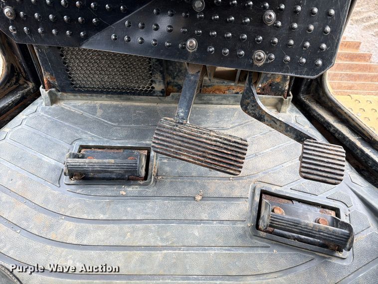image for item FB8184 2015 Caterpillar D6T XW dozer