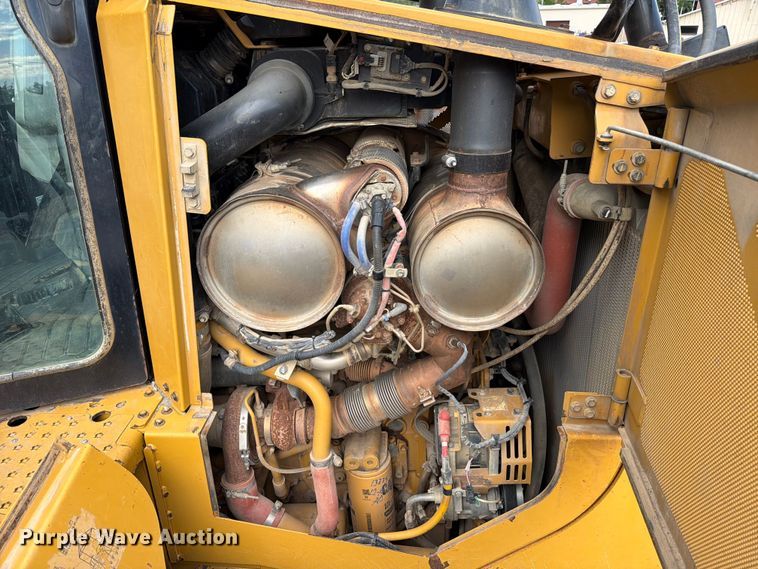 image for item FB8184 2015 Caterpillar D6T XW dozer