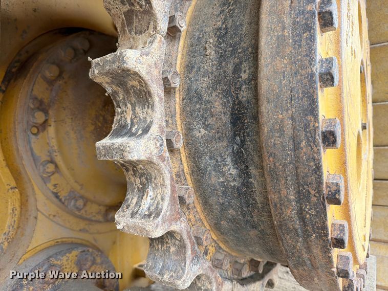image for item FB8184 2015 Caterpillar D6T XW dozer