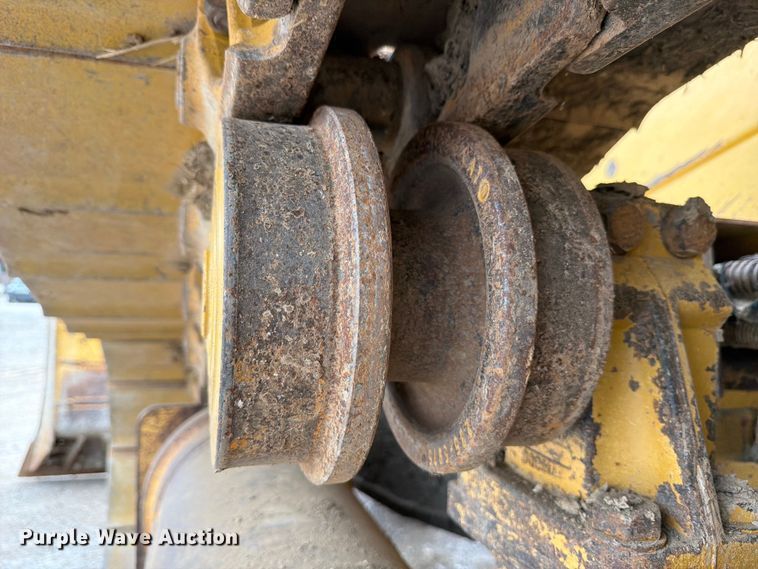 image for item FB8184 2015 Caterpillar D6T XW dozer
