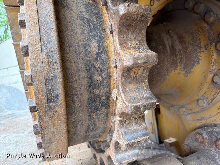 image for item FB8184 2015 Caterpillar D6T XW dozer