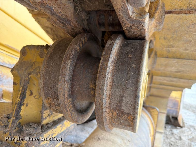 image for item FB8184 2015 Caterpillar D6T XW dozer