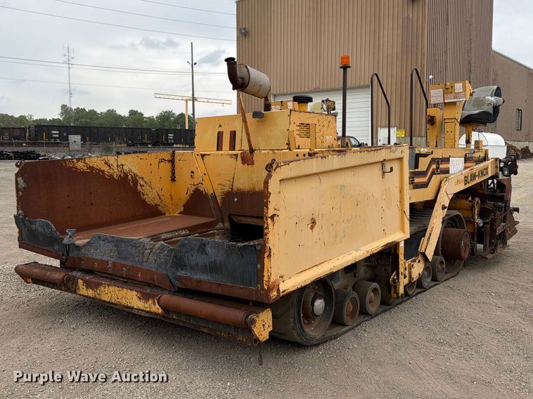 image for item FB8186 1997 Blaw-Knox PF-5510 paver