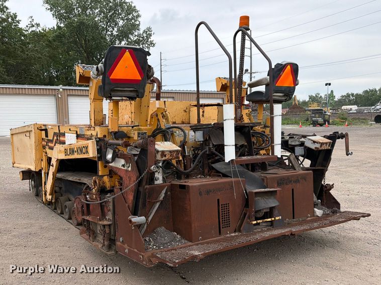 image for item FB8186 1997 Blaw-Knox PF-5510 paver