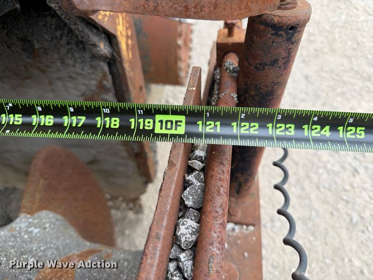 image for item FB8186 1997 Blaw-Knox PF-5510 paver
