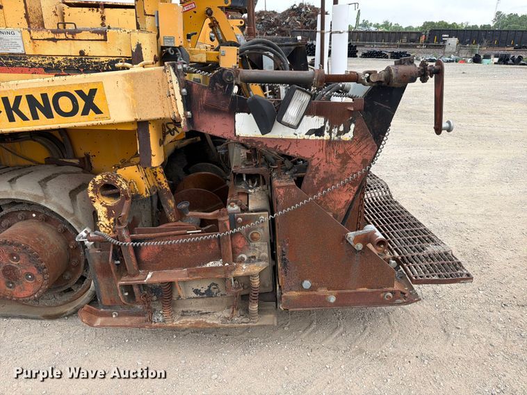 image for item FB8186 1997 Blaw-Knox PF-5510 paver