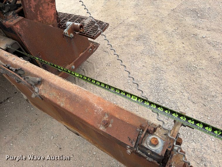 image for item FB8186 1997 Blaw-Knox PF-5510 paver
