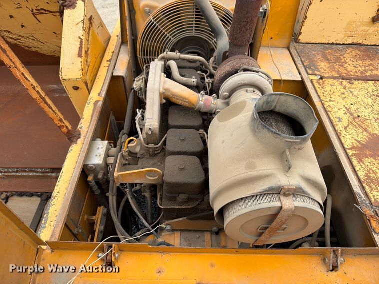 image for item FB8186 1997 Blaw-Knox PF-5510 paver