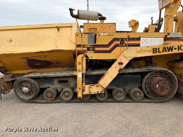 image for item FB8186 1997 Blaw-Knox PF-5510 paver