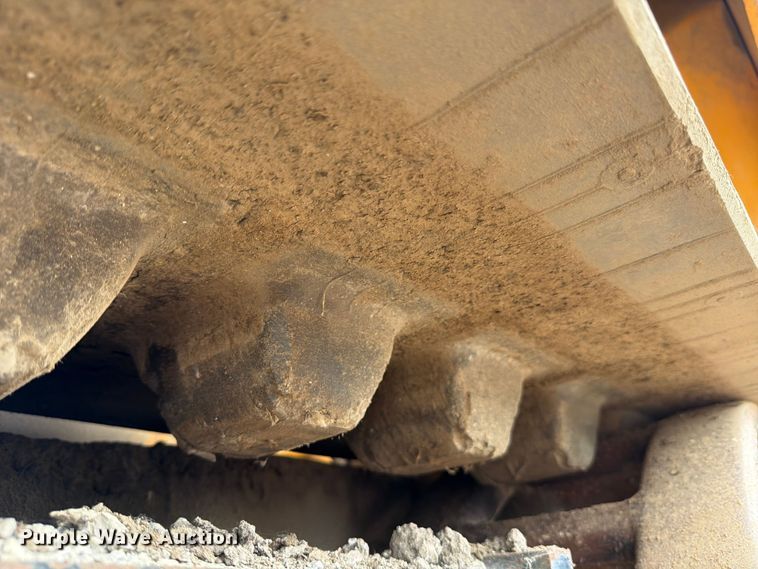 image for item FB8186 1997 Blaw-Knox PF-5510 paver