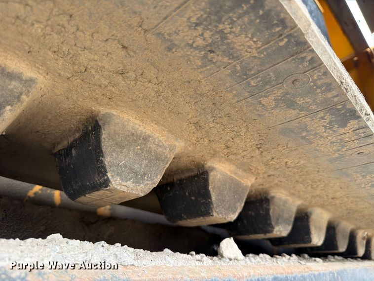 image for item FB8186 1997 Blaw-Knox PF-5510 paver