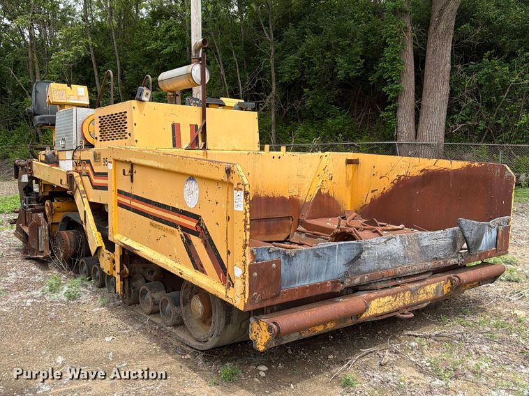 image for item FB8187 1996 Blaw-Knox PF-5510 paver