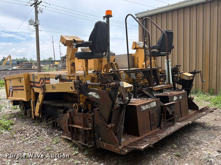 image for item FB8187 1996 Blaw-Knox PF-5510 paver