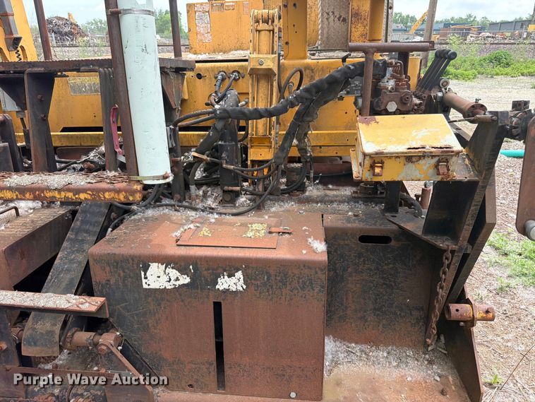 image for item FB8187 1996 Blaw-Knox PF-5510 paver