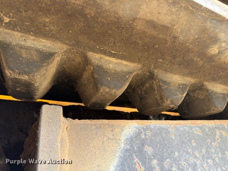 image for item FB8187 1996 Blaw-Knox PF-5510 paver