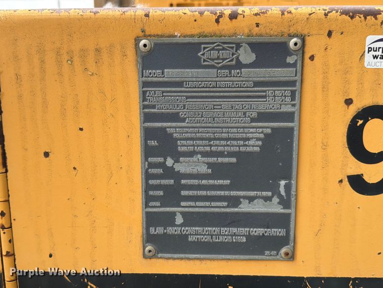 image for item FB8187 1996 Blaw-Knox PF-5510 paver